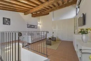 Accogliente Via Delle Terme フィレンツェ